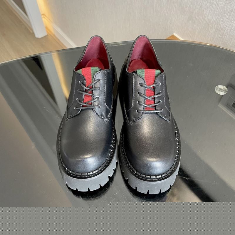 G*u*i leather shoes